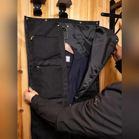 LeMieux Luxe Show Jacket Duffle Bag Black - Picture 2 of 8